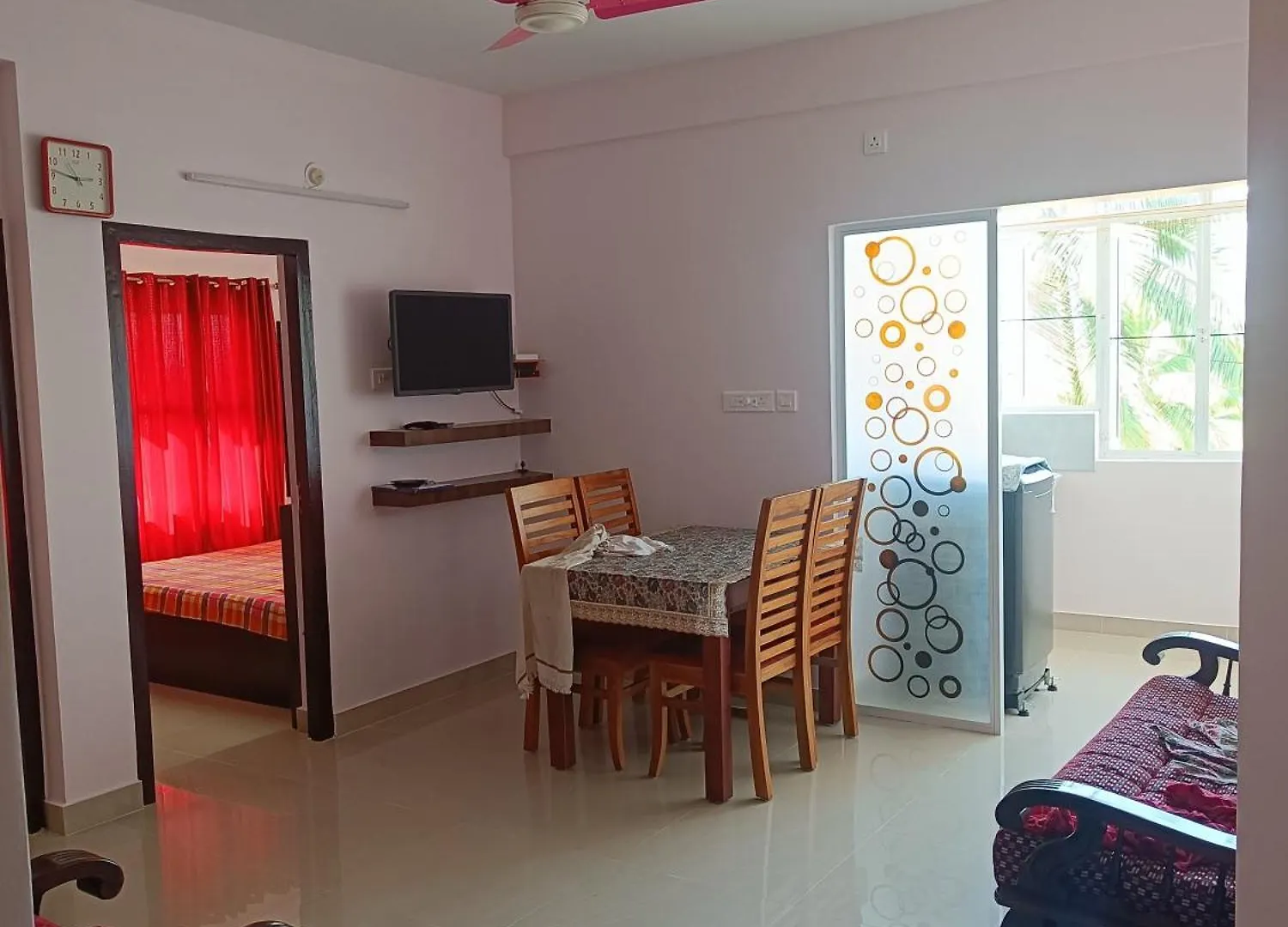 2 Bhk Furnished Flat - 200 M To Guruvayur Temple - For Families Only Apartment India