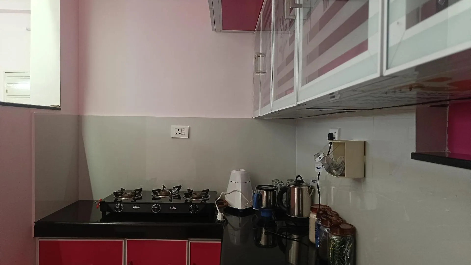 2 Bhk Furnished Flat - 200 M To Guruvayur Temple - For Families Only Apartment India